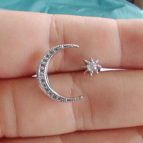 Moon Star Ring - Picture 2 of 4